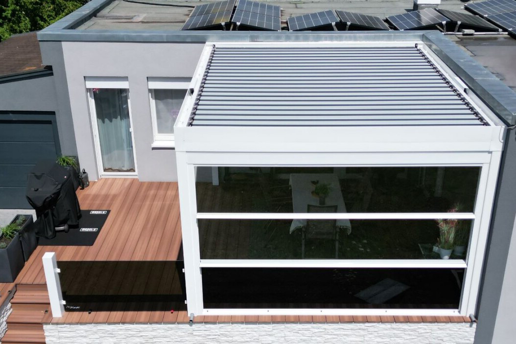 Lamellendach mit Glaswänden Hannover